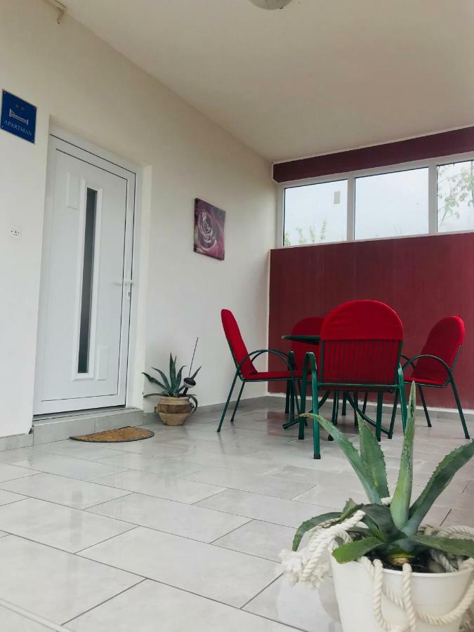 Apartmani Fulir Vrsi Exterior foto